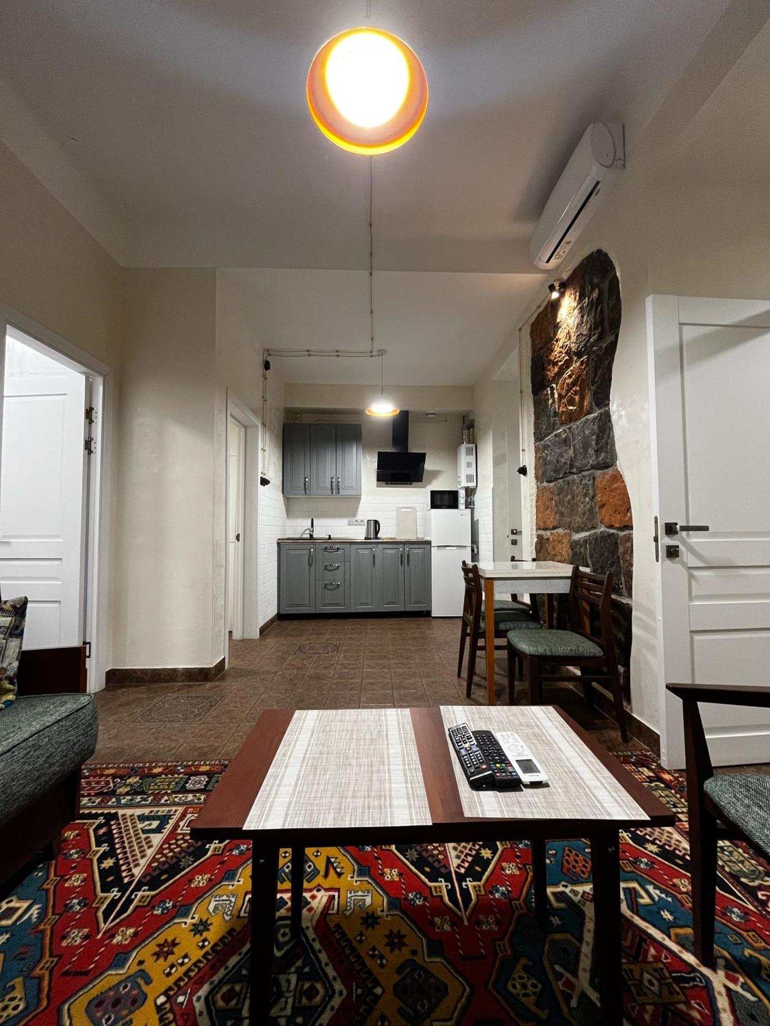 Apartments Pushkin Street Єреван Екстер'єр фото